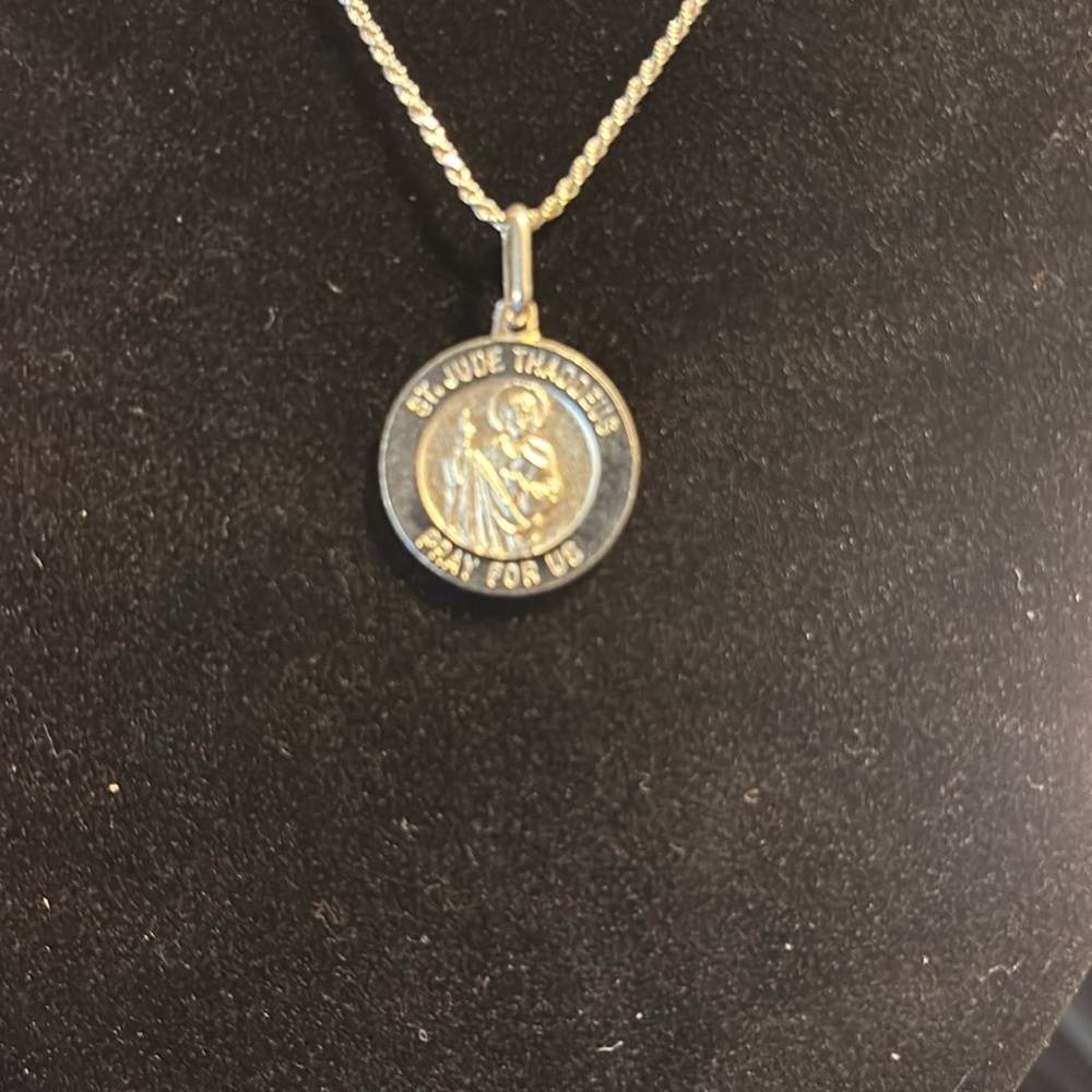 Beautiful Sterling Silver St. Jude Necklace - Picture 2 of 4